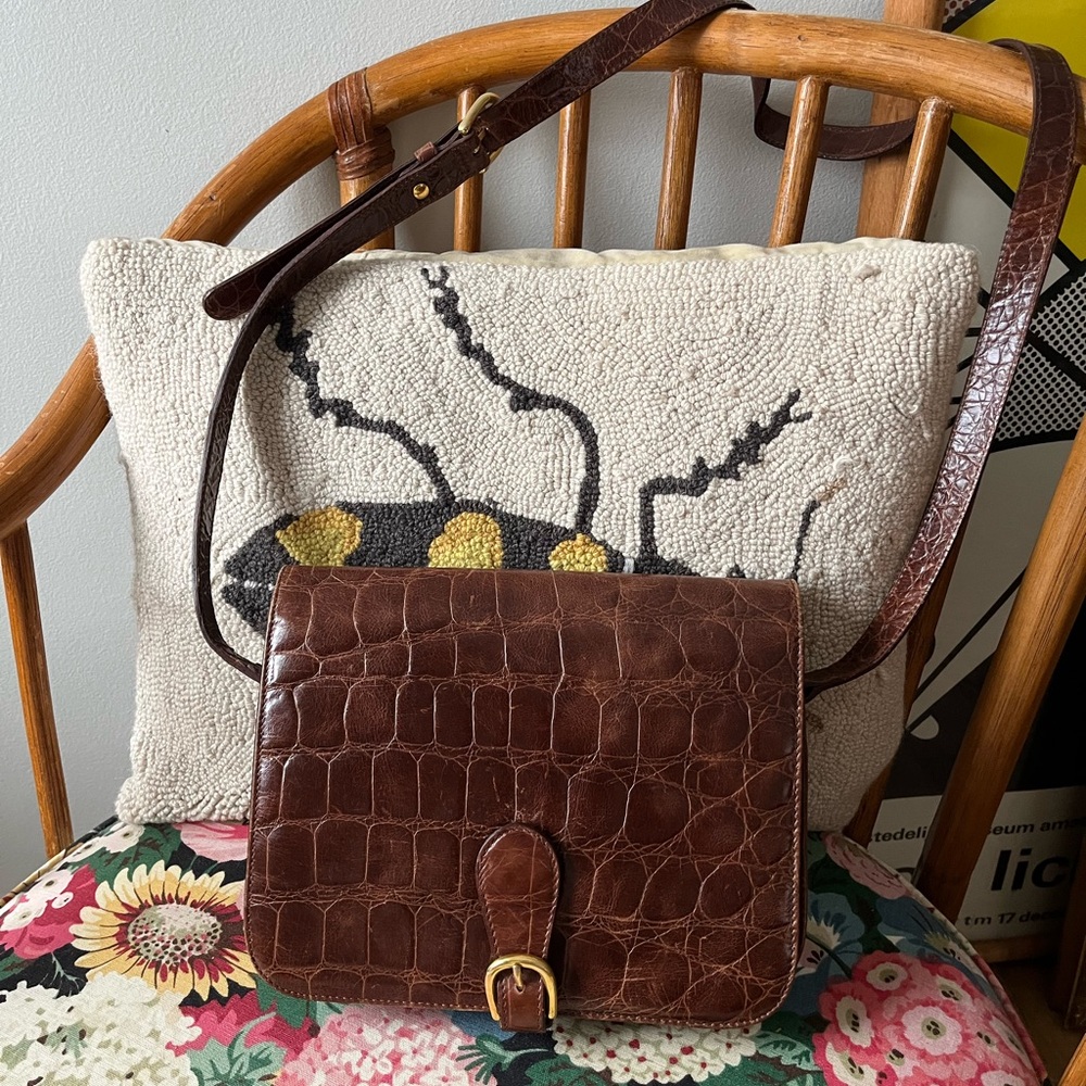 Vintage Talbots brown embossed leather purse 90s croc